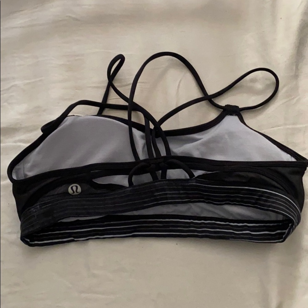 Sports bra